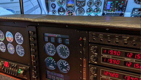 Take your flight simulator to the next level with FlightPanel™ on your desk or mounted in a custom cockpit!