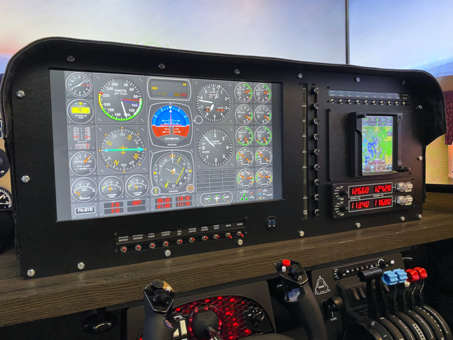 Professional Flight Simulator Instrument Panel With Large Screen